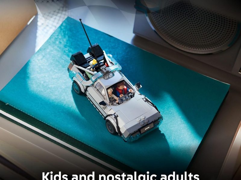 LEGO Speed Champions Back to the Future Time Machine